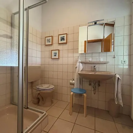 J10 Eingefriedetes In Eckwarderhoerne *